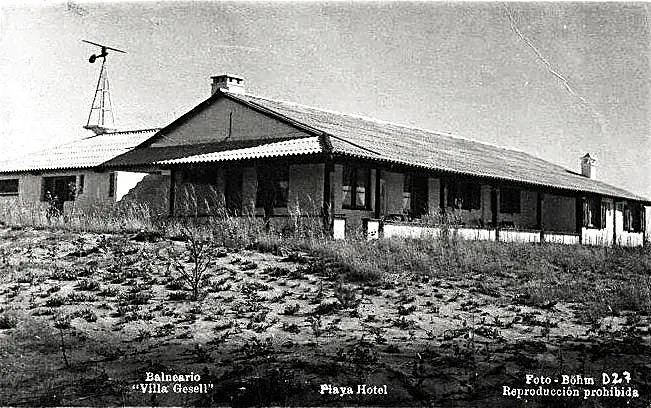 Playa Hotel de Villa Gesell en los años 40