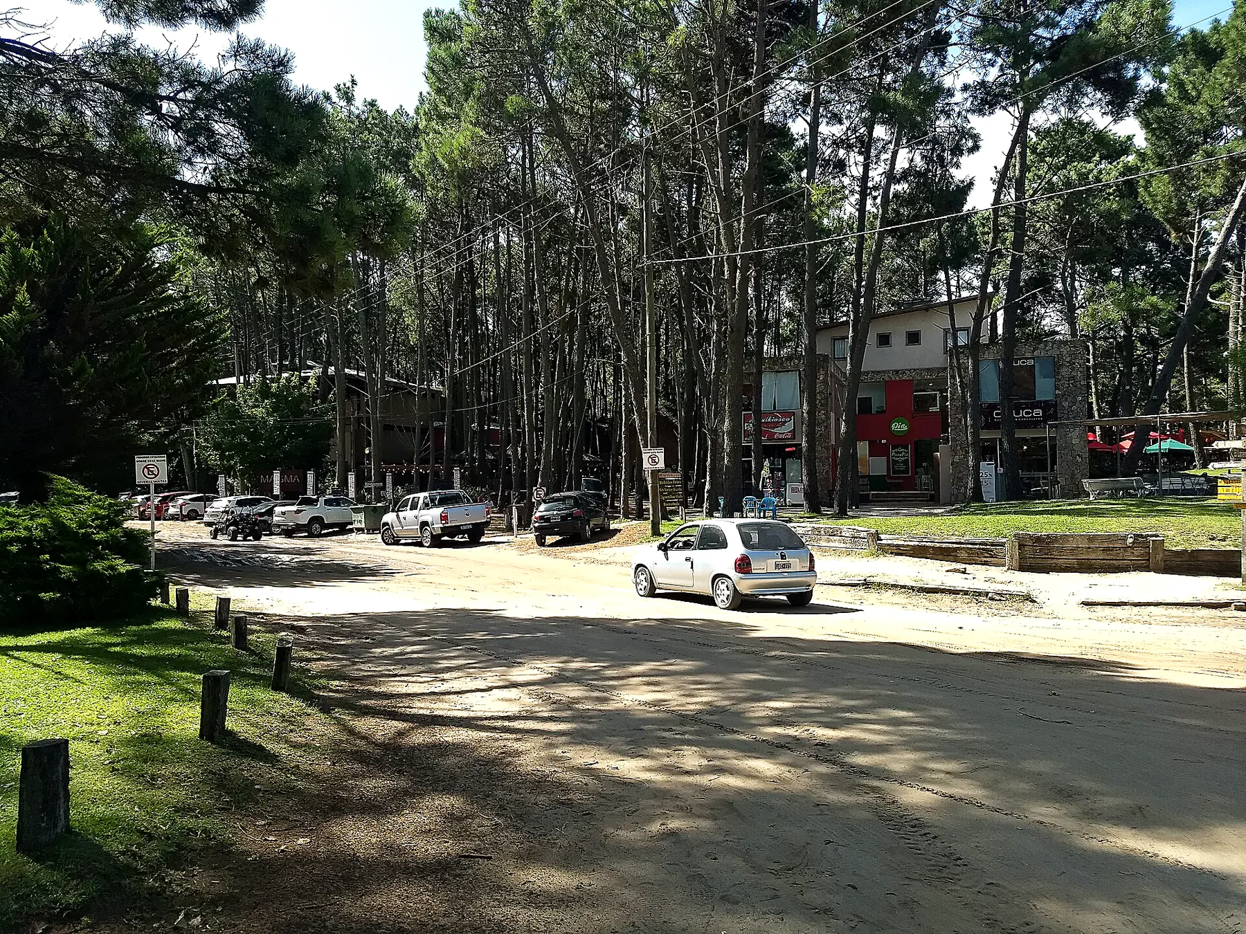 Avenida El Lucero y Querandíes, Mar de las Pampas